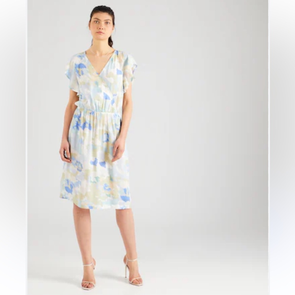 Saint Tropez Pastel Blue, Cream, Yellow Midi Dress Size Medium